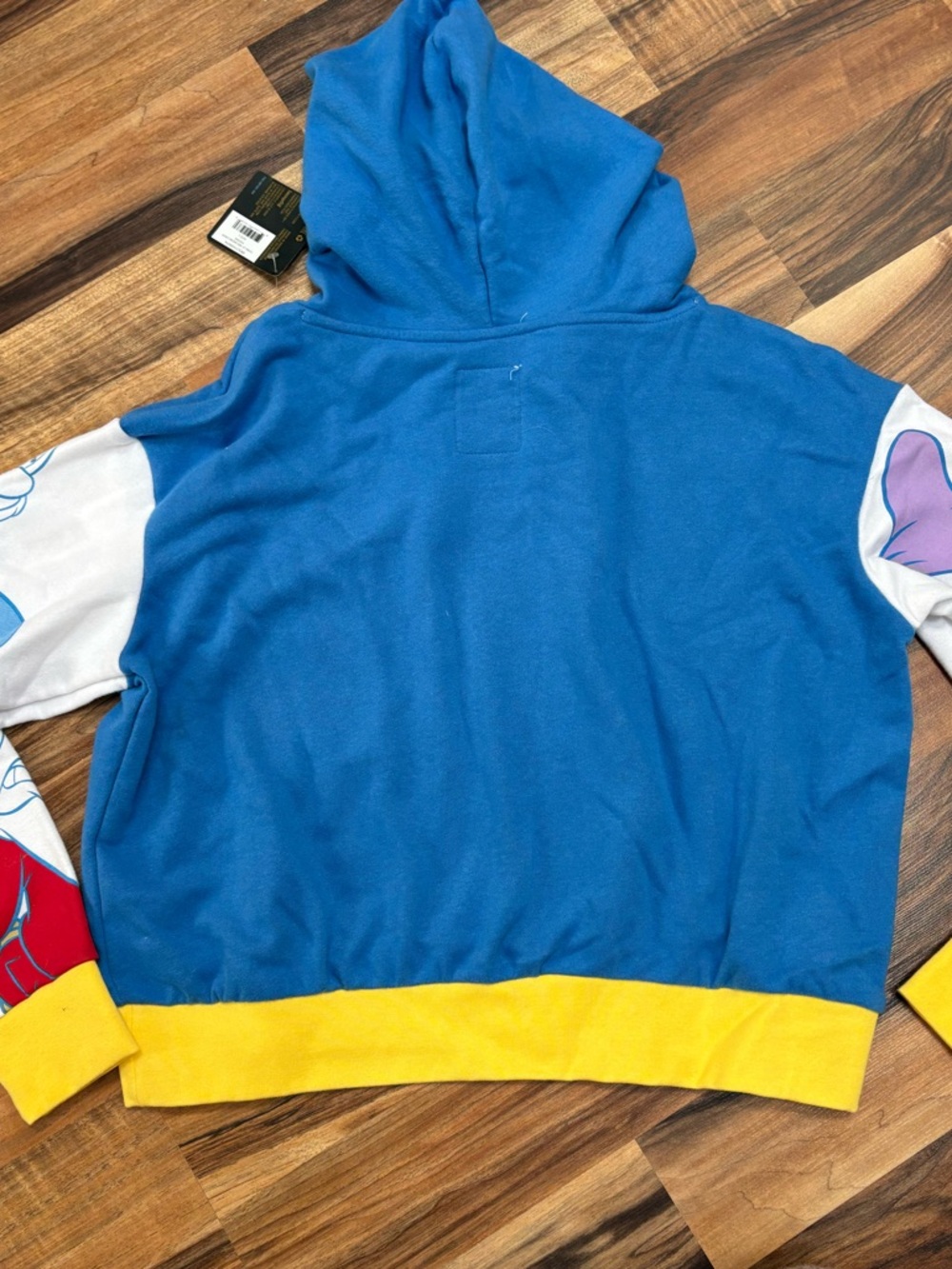 Loungefly Disney Princess Snow White sweatshirt NWT size Large - Picture 9 of 11